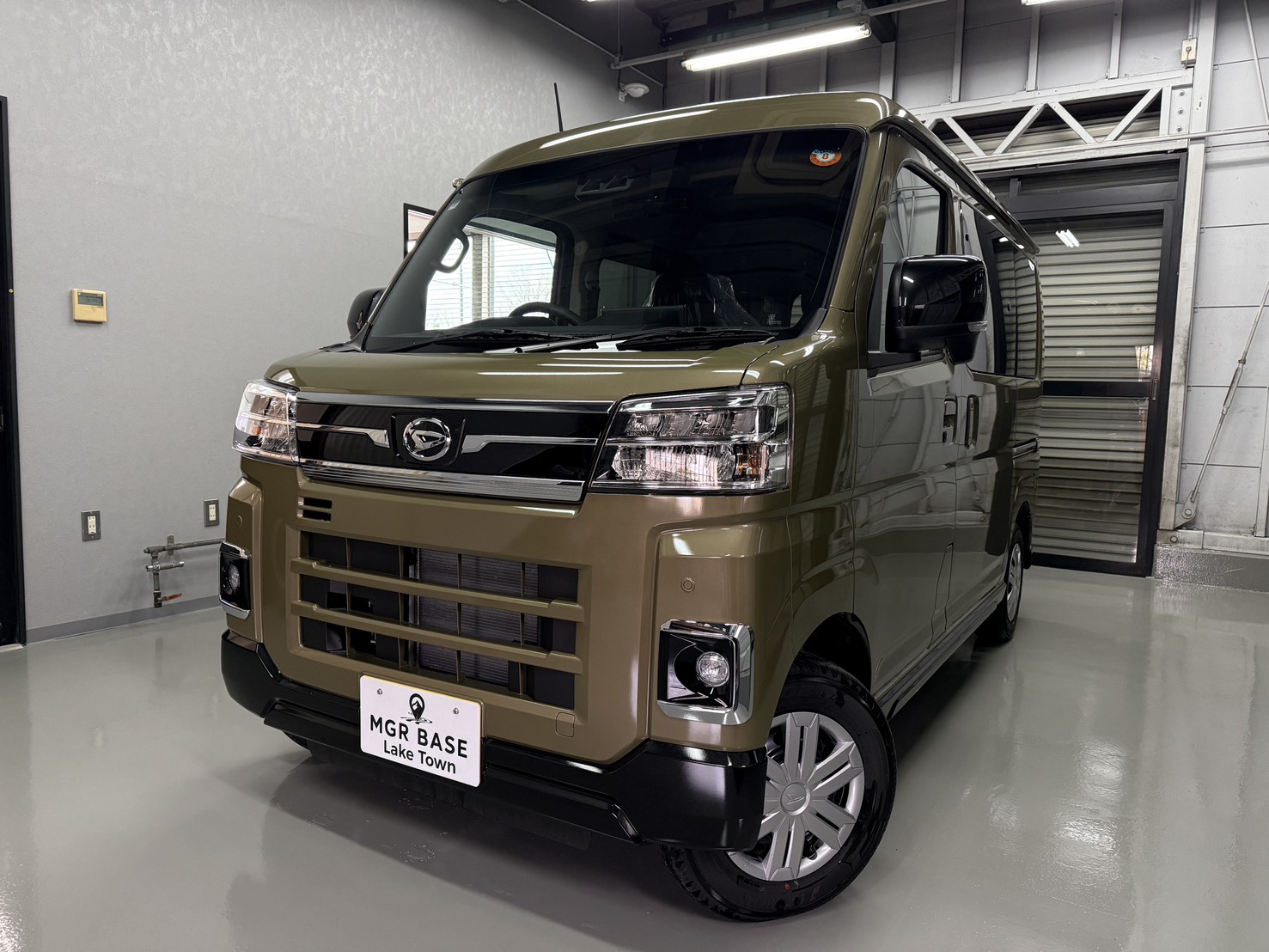 軽キャンピングカー展示販売